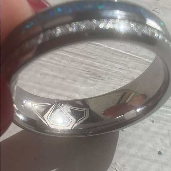 Tungsten ring size 9 authentic!! Blue silver - Picture 7 of 7